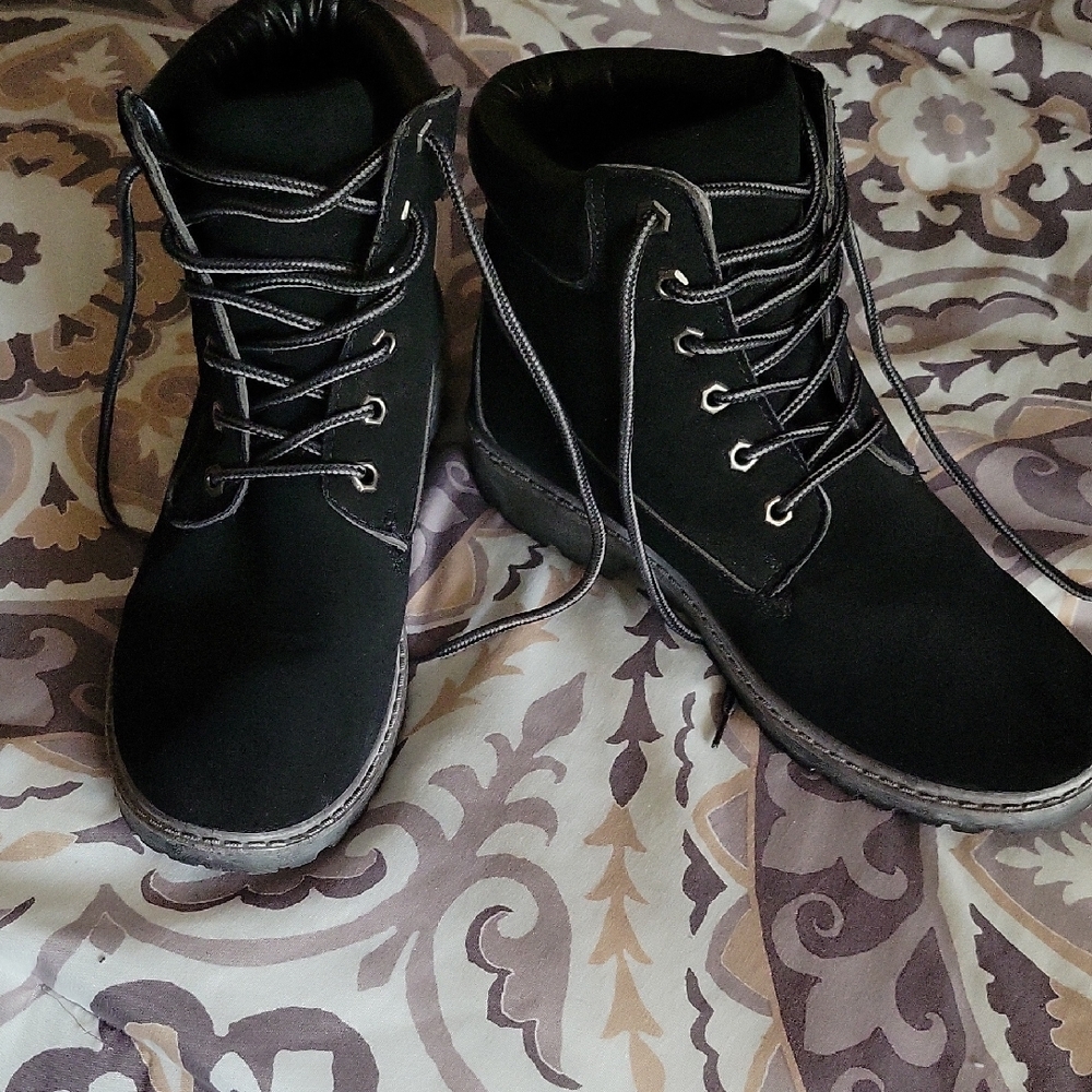 Weeboo Womens Black Combat Boots  Size 10